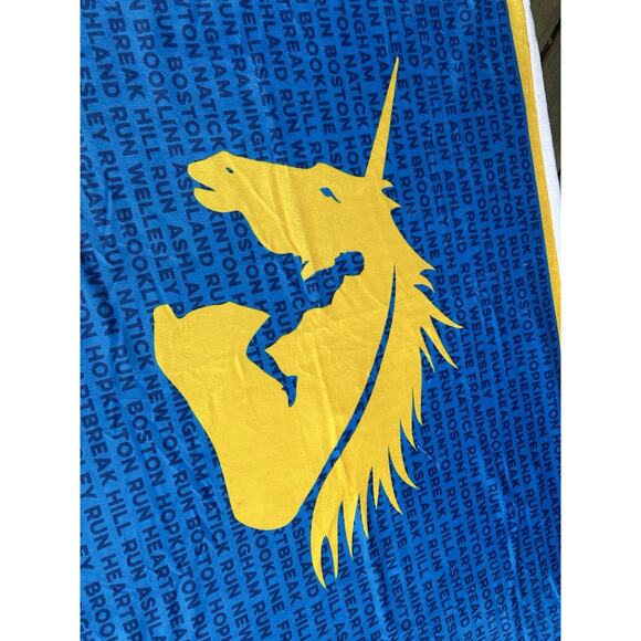Boston Marathon Unicorn Blanket Throw Running 39X59 26.2 Soft New Blue Yellow - Picture 2 of 9